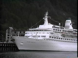 Cruise Ship Cruise Ship