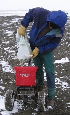 fertilizer spreader